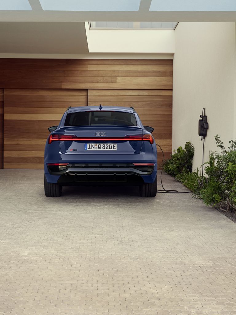 Public fast charging situation Audi Q8 Sportback e-tron