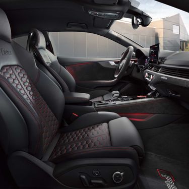 Audi RS 5 interior